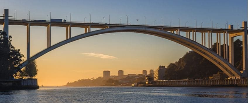 Descubra a história e curiosidades da Ponte da Arrábida, a infraestrutura que marcou a história da cidade do Porto