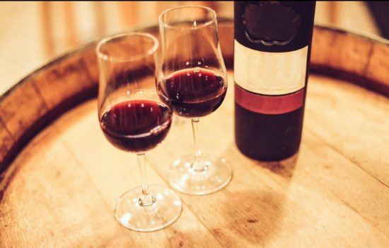 O Vinho do Porto Ã© o mais conhecido de entre todos os vinhos do Douro...