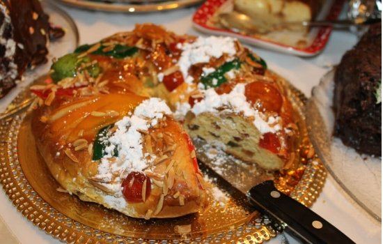O bolo rei Ã© obrigatÃ³rio em qualquer mesa de Natal portuguesa.